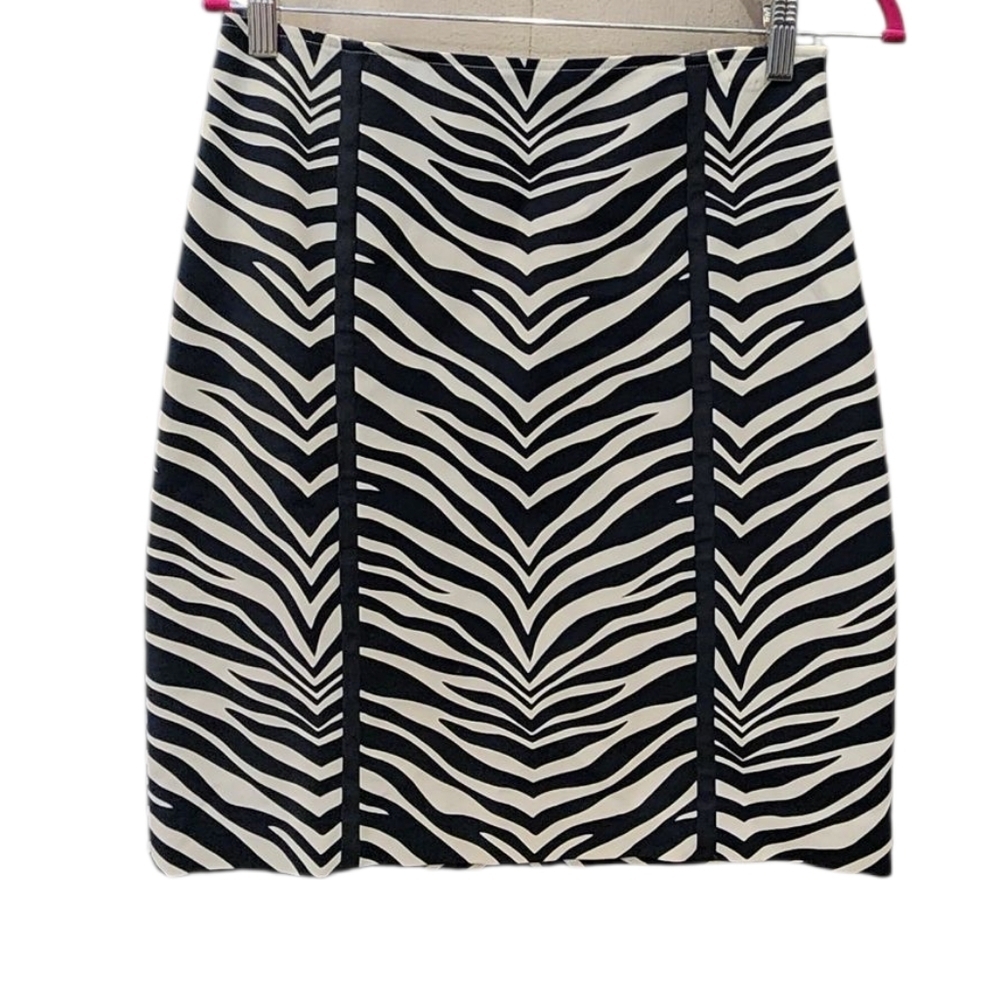 Harold's Black and White Zebra Print Pencil Skirt